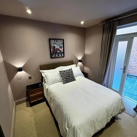 Macbeths Corner High End Luxury Apartment In Centre With Parking Stratford-upon-Avon Exterior foto