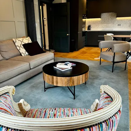 Macbeths Corner High End Luxury Apartment In Centre With Parking Stratford-upon-Avon Exterior foto